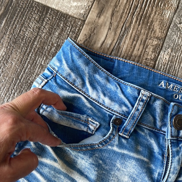 🌟AMERICAN EAGLE 🦅 OUTFITTERS MIDI DENIM SHORTS, 6 - Picture 7 of 10